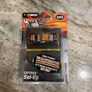Jerry Nadeau 2002 UAW/ Delphi 1/64 Hot Wheels Daytona Set-Up Diecast